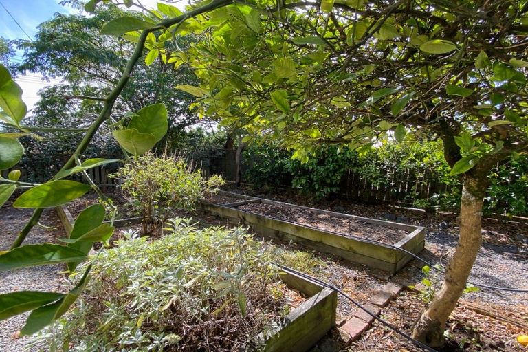 Photo of property in 429 High Street South, Carterton, 5713