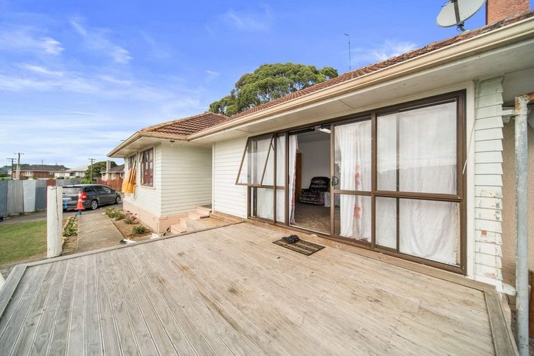 Photo of property in 12 Bolton Place, Otara, Auckland, 2023