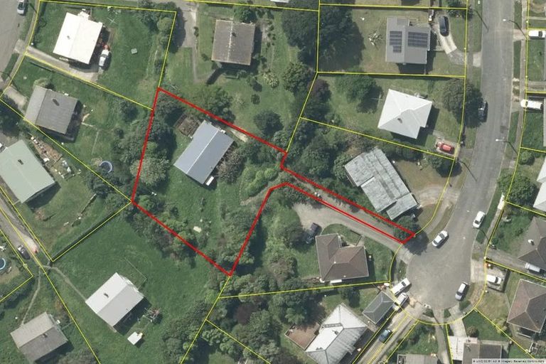 Photo of property in 32 Northumberland Street, Cannons Creek, Porirua, 5024