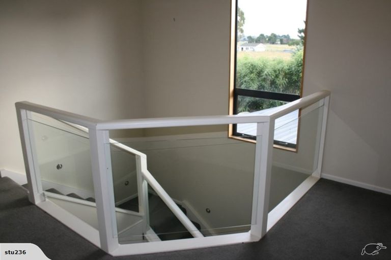 Photo of property in 14 Moore Crescent, Carterton, 5713