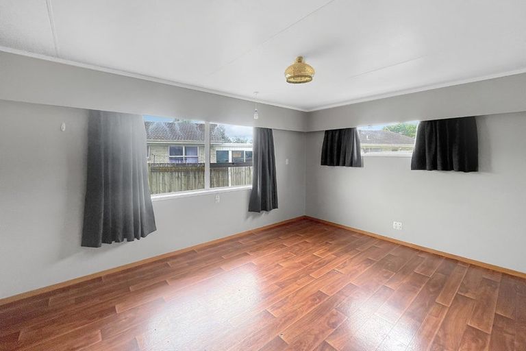 Photo of property in 15 Dermont Street, Bader, Hamilton, 3206