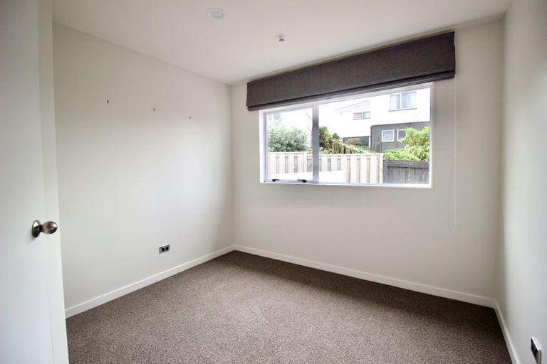 Photo of property in 88 Lantana Road, Green Bay, Auckland, 0604