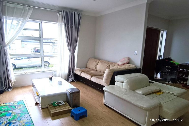 Photo of property in 73 Rosewell Crescent, Flat Bush, Auckland, 2019