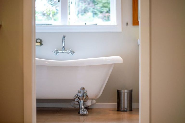 Photo of property in 6 Tirairaka Terrace, Okiato, Russell, 0272