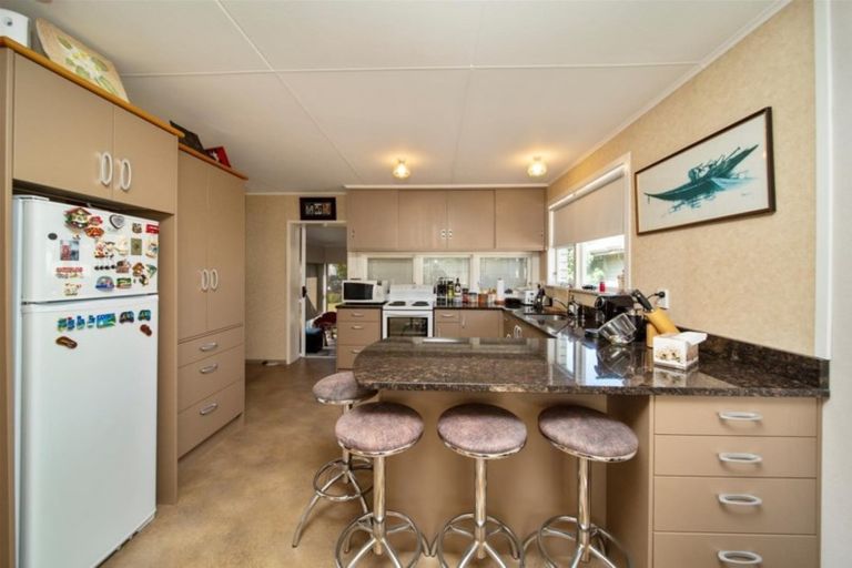 Photo of property in 9 Ropata Street, Hawera, 4610