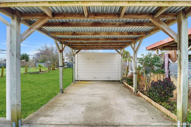 Photo of property in 21 Robert Street, Marton, 4710