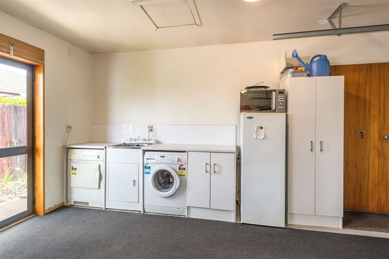 Photo of property in 2/25 Gamblins Road, Saint Martins, Christchurch, 8022