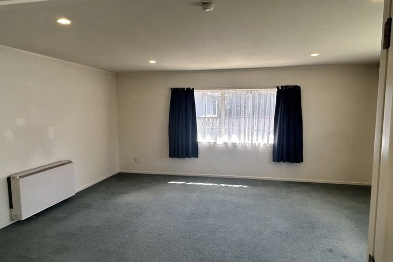 Photo of property in 22 Kowhai Grove, Raumati Beach, Paraparaumu, 5032