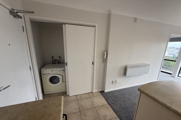 Photo of property in The Rennaissance, 2b/18 Ronwood Avenue, Manukau, Auckland, 2104