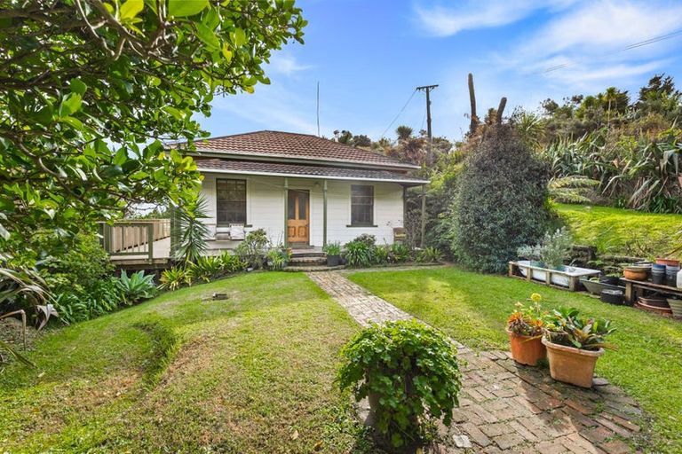 Photo of property in 41 Te Henga Road, Waitakere, Auckland, 0781