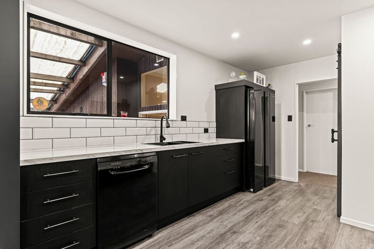 Photo of property in 1/51 Hay Street, Bromley, Christchurch, 8062