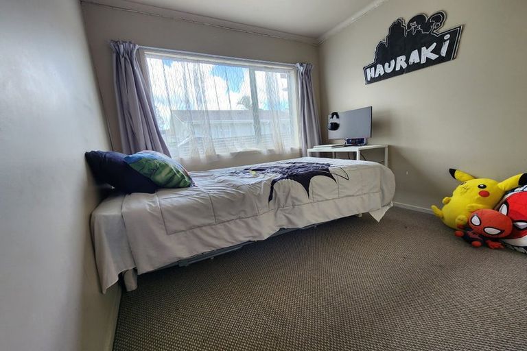 Photo of property in 30 Sunline Avenue, Massey, Auckland, 0614