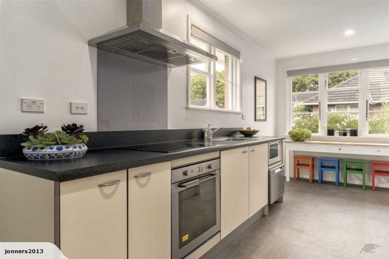 Photo of property in 35 Attlee Crescent, Bryndwr, Christchurch, 8053