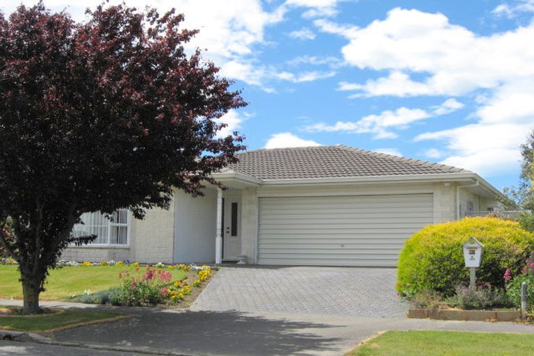 Photo of property in 20 Regent Avenue, Rangiora, 7400