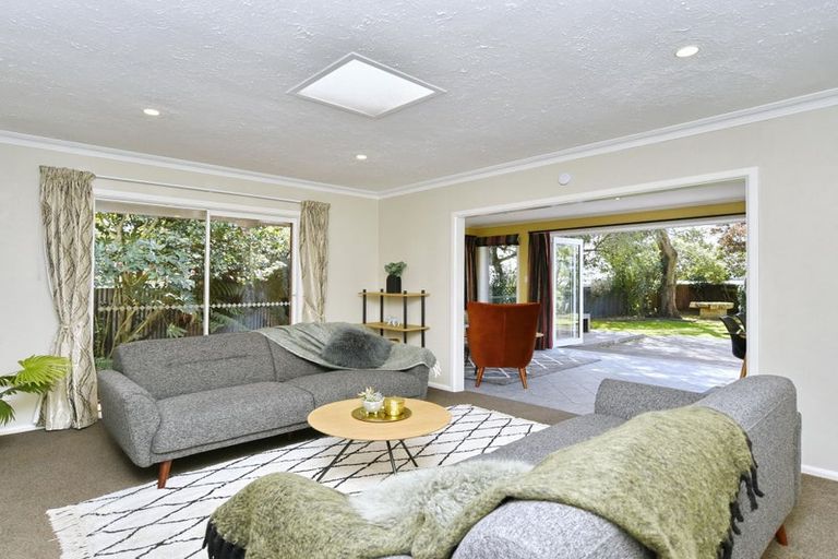 Photo of property in 910 Avonside Drive, Avondale, Christchurch, 8061