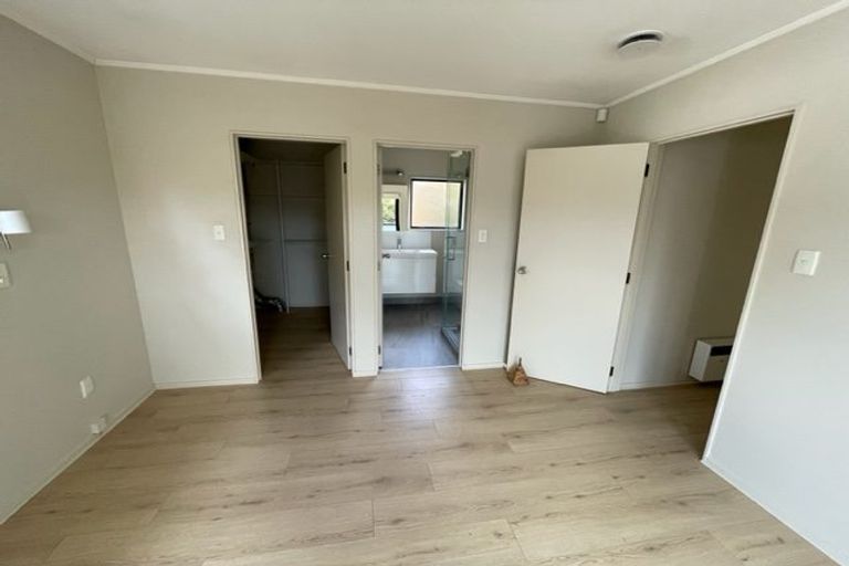 Photo of property in 49a Springfield Road, Morningside, Auckland, 1022
