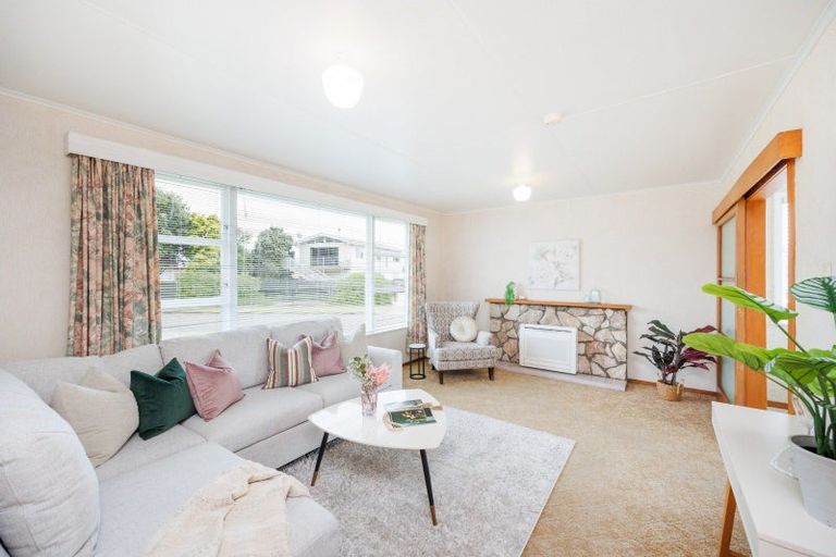 Photo of property in 5 Kaituna Street, Milson, Palmerston North, 4414