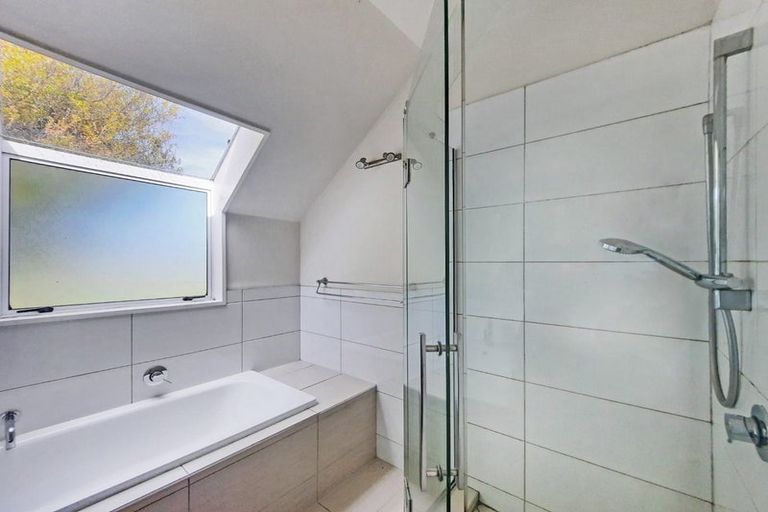 Photo of property in 3 Quirk Place, Sockburn, Christchurch, 8042