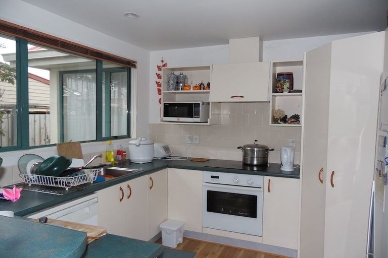 Photo of property in 2/17 Jocelyn Street, Casebrook, Christchurch, 8051