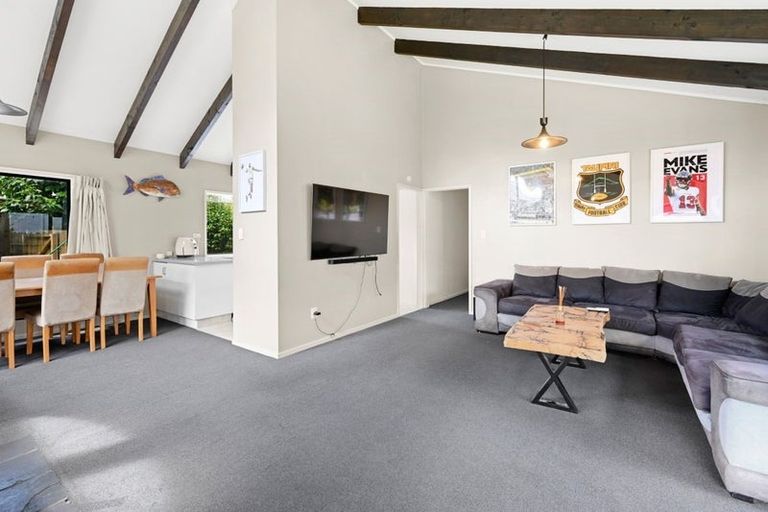 Photo of property in 13 Forest Lake Road, Forest Lake, Hamilton, 3200