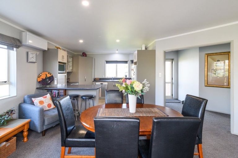 Photo of property in 101 Peter Hall Drive, Kelvin Grove, Palmerston North, 4414