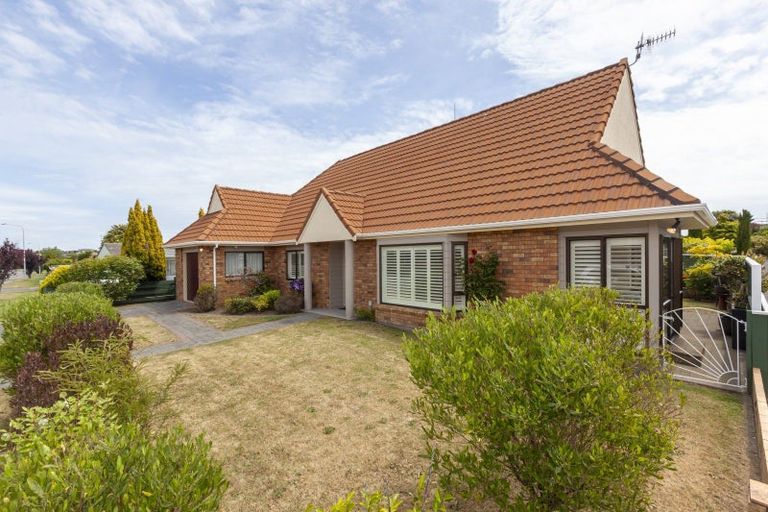 Photo of property in 113 Hillcrest Road, Raumati Beach, Paraparaumu, 5032