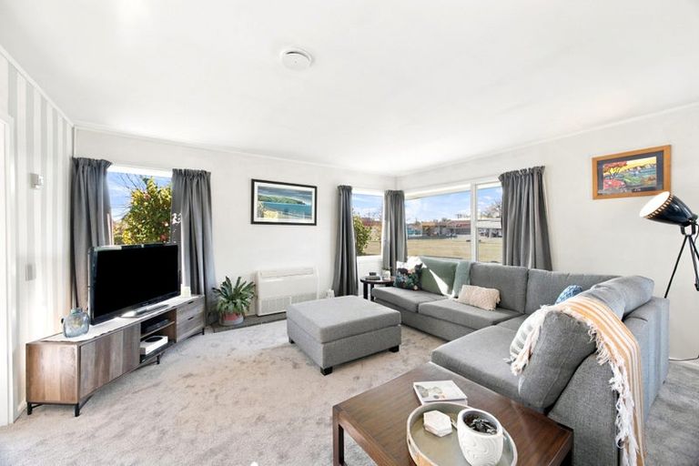 Photo of property in 1/175 Kendal Avenue, Burnside, Christchurch, 8053