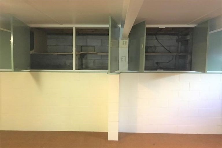 Photo of property in 41 Rimutaka Place, Titirangi, Auckland, 0604