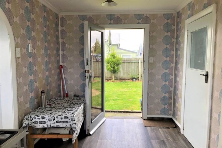 Photo of property in 14 Argyle Street, Balclutha, 9230