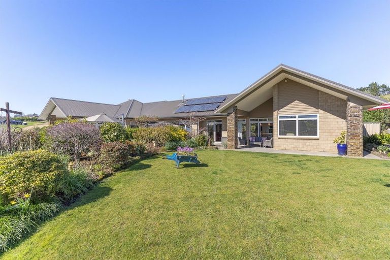 Photo of property in 35 Polo Lane, Whitford, Manurewa, 2576