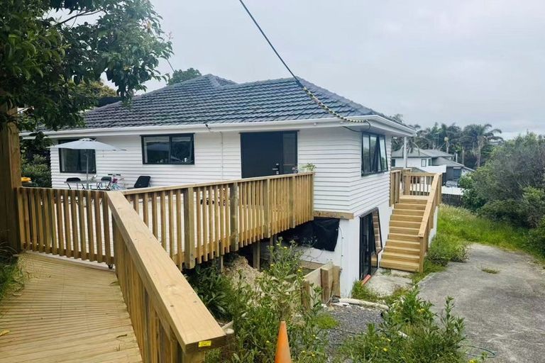 Photo of property in 10 Watea Road, Torbay, Auckland, 0630