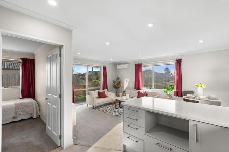 Photo of property in 2/28 Ravenna Street, Avonhead, Christchurch, 8042