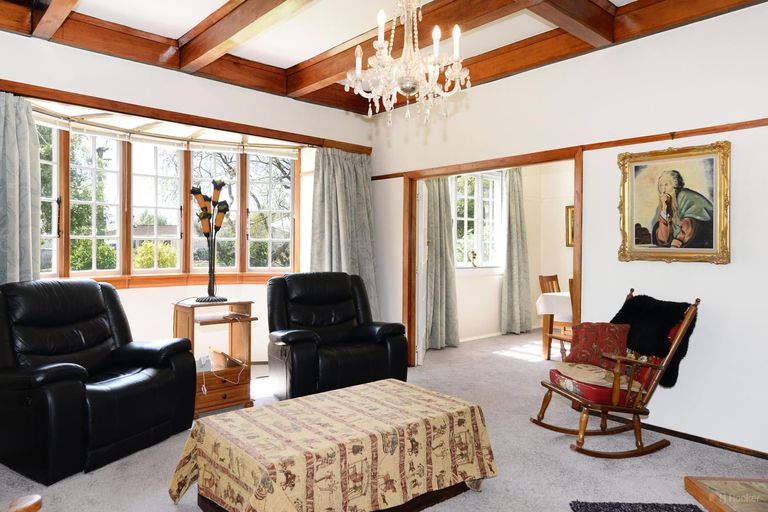 Photo of property in 17 Rhodes Street, Waimate, 7924