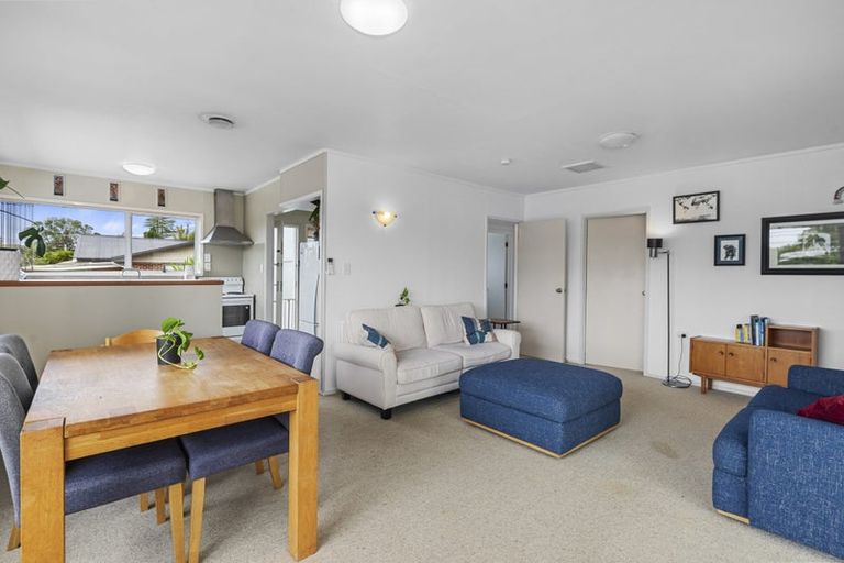 Photo of property in 1/20 Merchant Avenue, Te Atatu South, Auckland, 0610