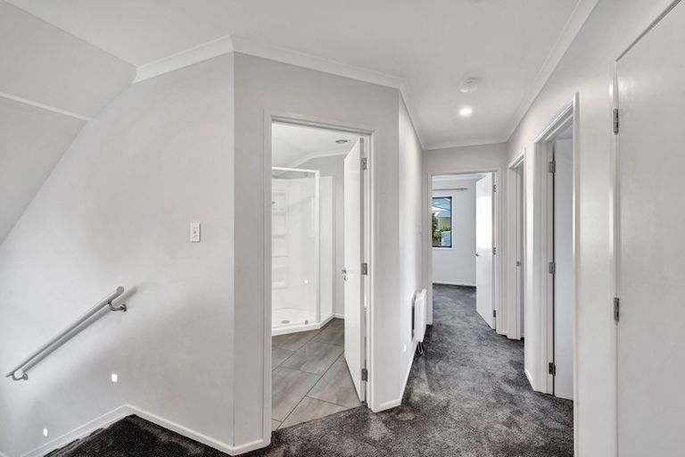 Photo of property in 44 Belt Road, Moturoa, New Plymouth, 4310