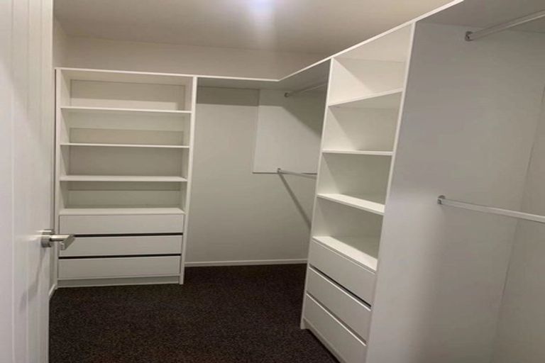 Photo of property in 98 Cardiff Road, Pakuranga, Auckland, 2010