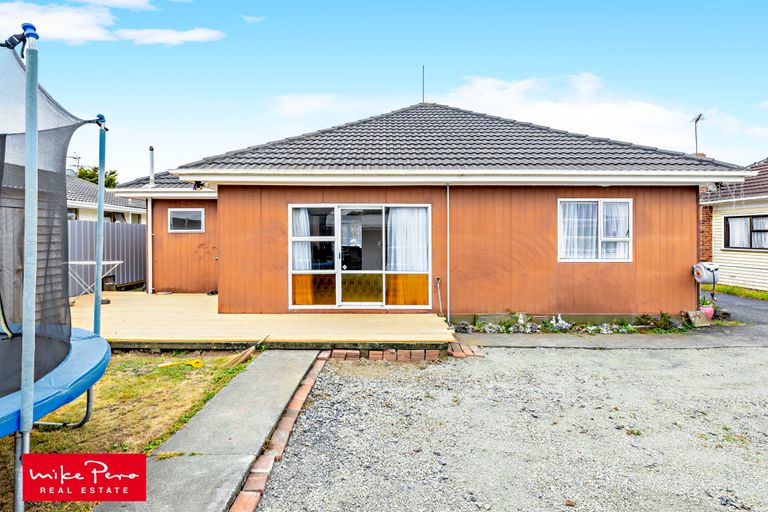 Photo of property in 1/11 Maunu Road, Papatoetoe, Auckland, 2025