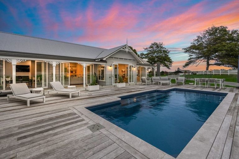 Photo of property in 21 Diamond Lane, Riverhead, 0793