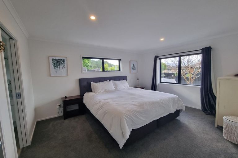 Photo of property in 84 Riverstone Drive, Riverstone Terraces, Upper Hutt, 5018