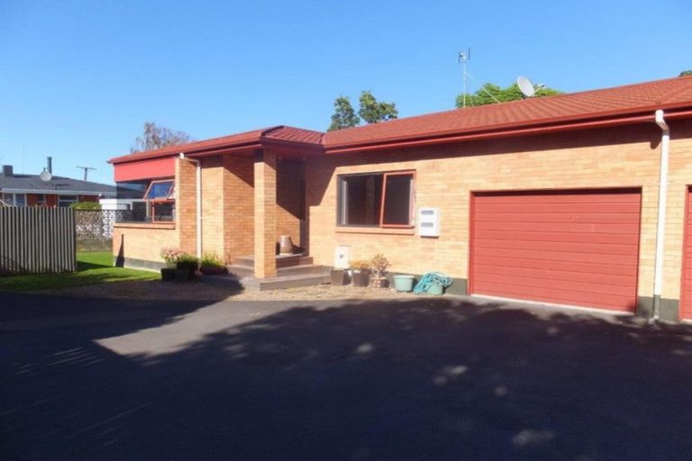 Photo of property in 61 Braid Road, St Andrews, Hamilton, 3200