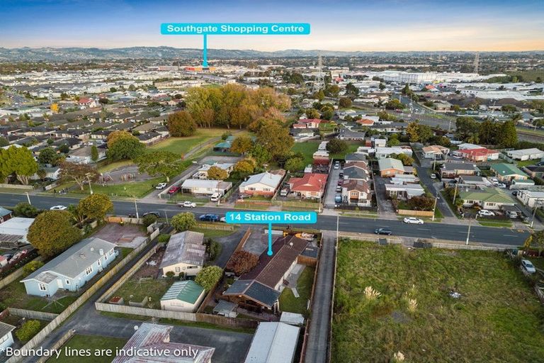 Photo of property in 14 Station Road, Takanini, 2112