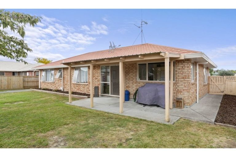 Photo of property in 10 Aldershot Place, Nawton, Hamilton, 3200