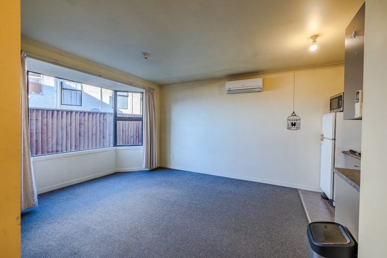 Photo of property in 12 Glen Road, Mornington, Dunedin, 9011