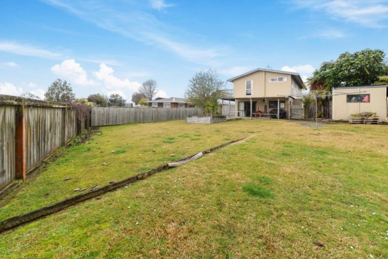Photo of property in 11 Hapi Street, Pomare, Rotorua, 3015