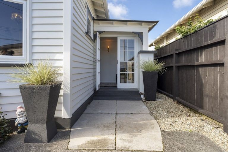 Photo of property in 39 Wallace Place, Westown, New Plymouth, 4310