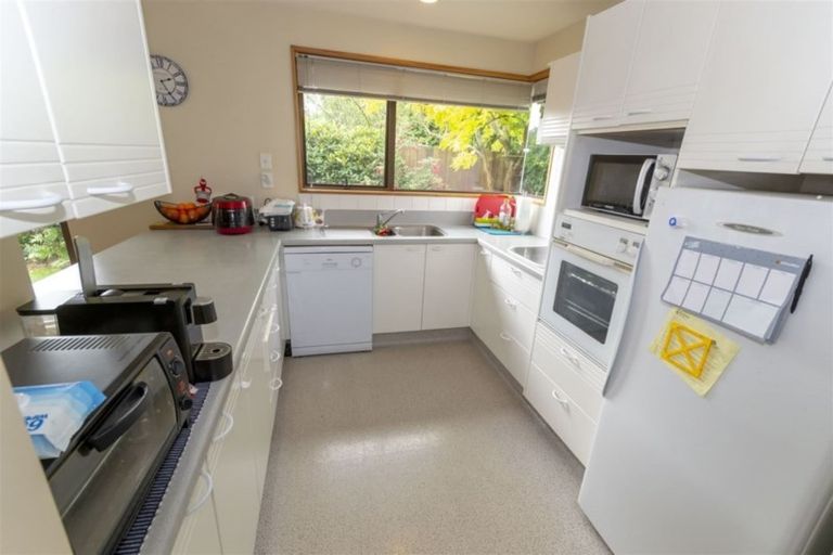 Photo of property in 1/2 Hare Street, Ilam, Christchurch, 8041