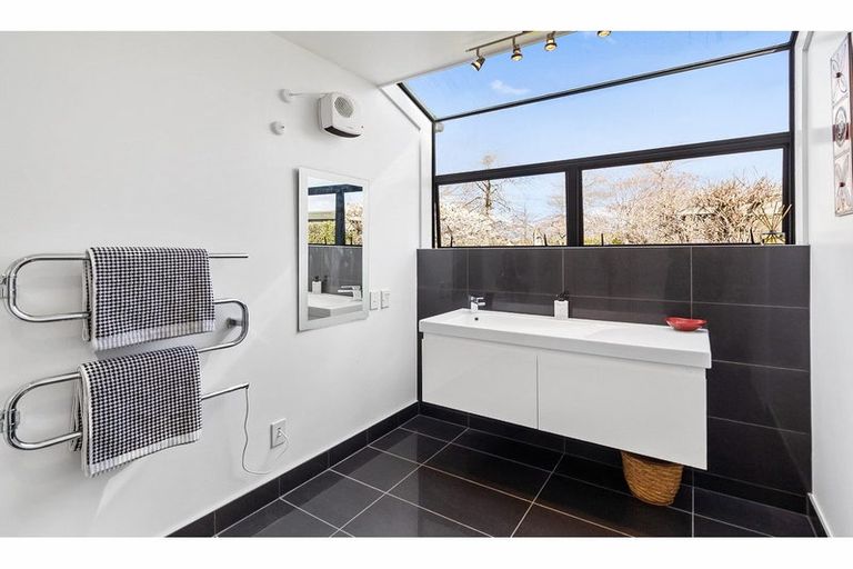 Photo of property in 172 Claremont Road, Otipua Creek, Timaru, 7974