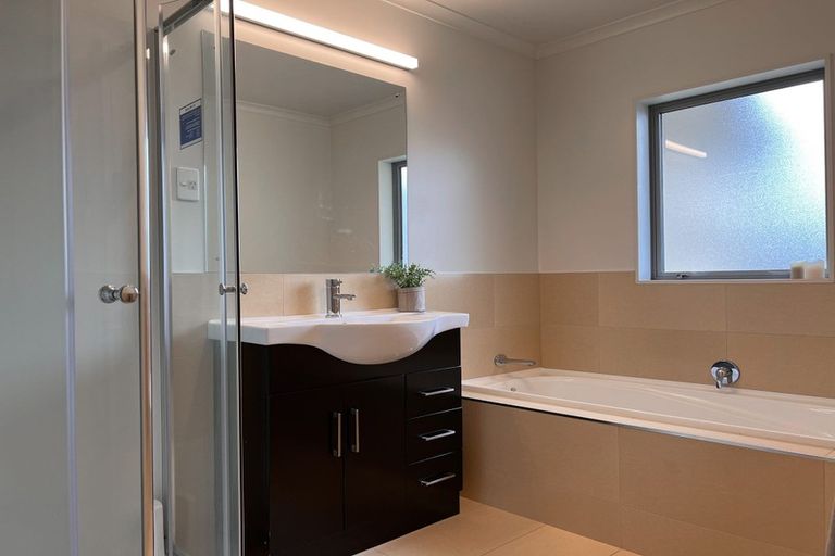 Photo of property in 118 Barrington Drive, Huntington, Hamilton, 3210