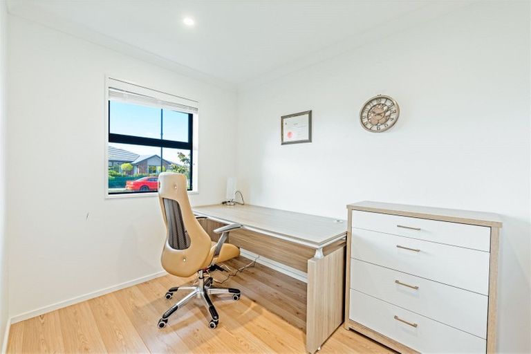 Photo of property in 21 Coachmans Road, Prebbleton, 7604