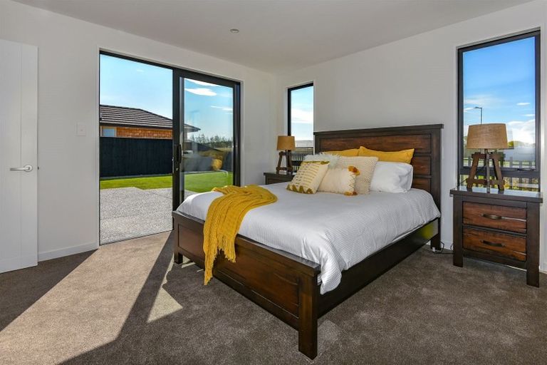 Photo of property in 11 Collier Drive, Halswell, Christchurch, 8025